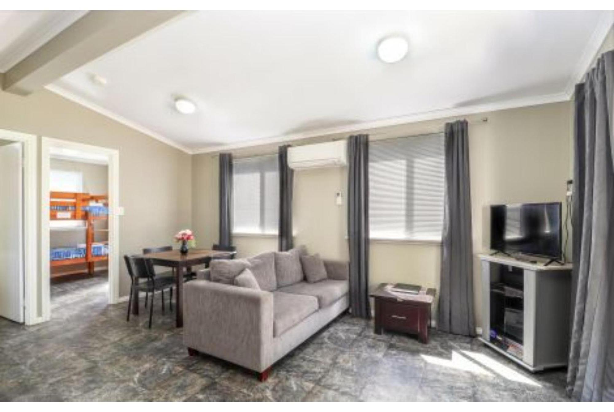 Discovery Parks - Busselton Room photo