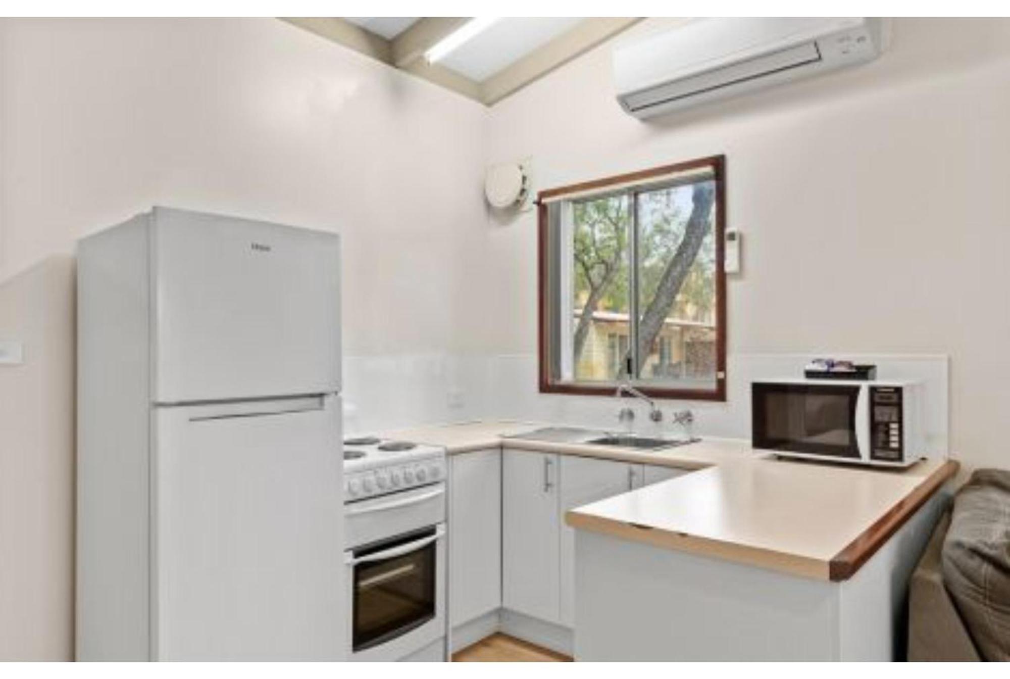Discovery Parks - Busselton Room photo