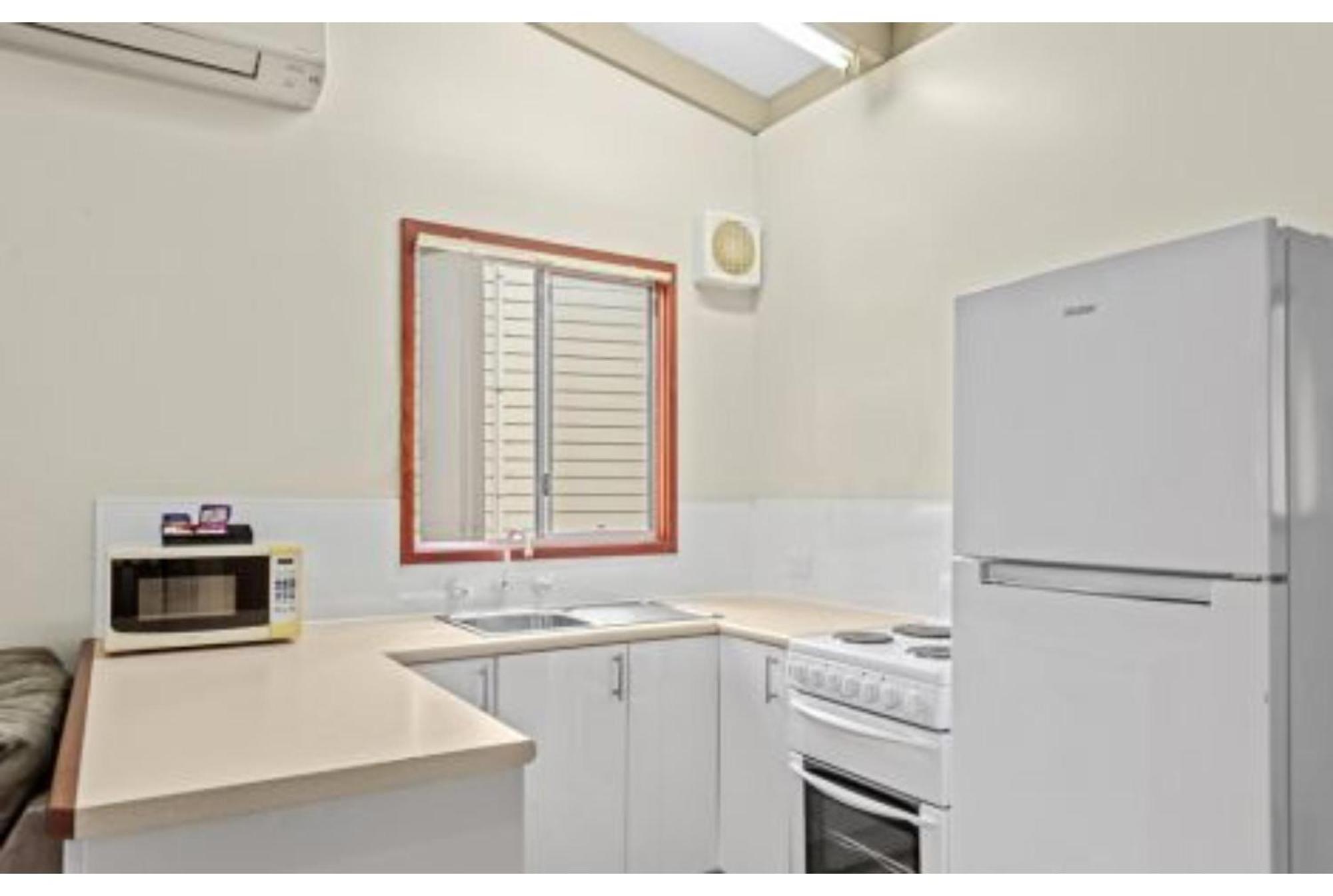 Discovery Parks - Busselton Room photo