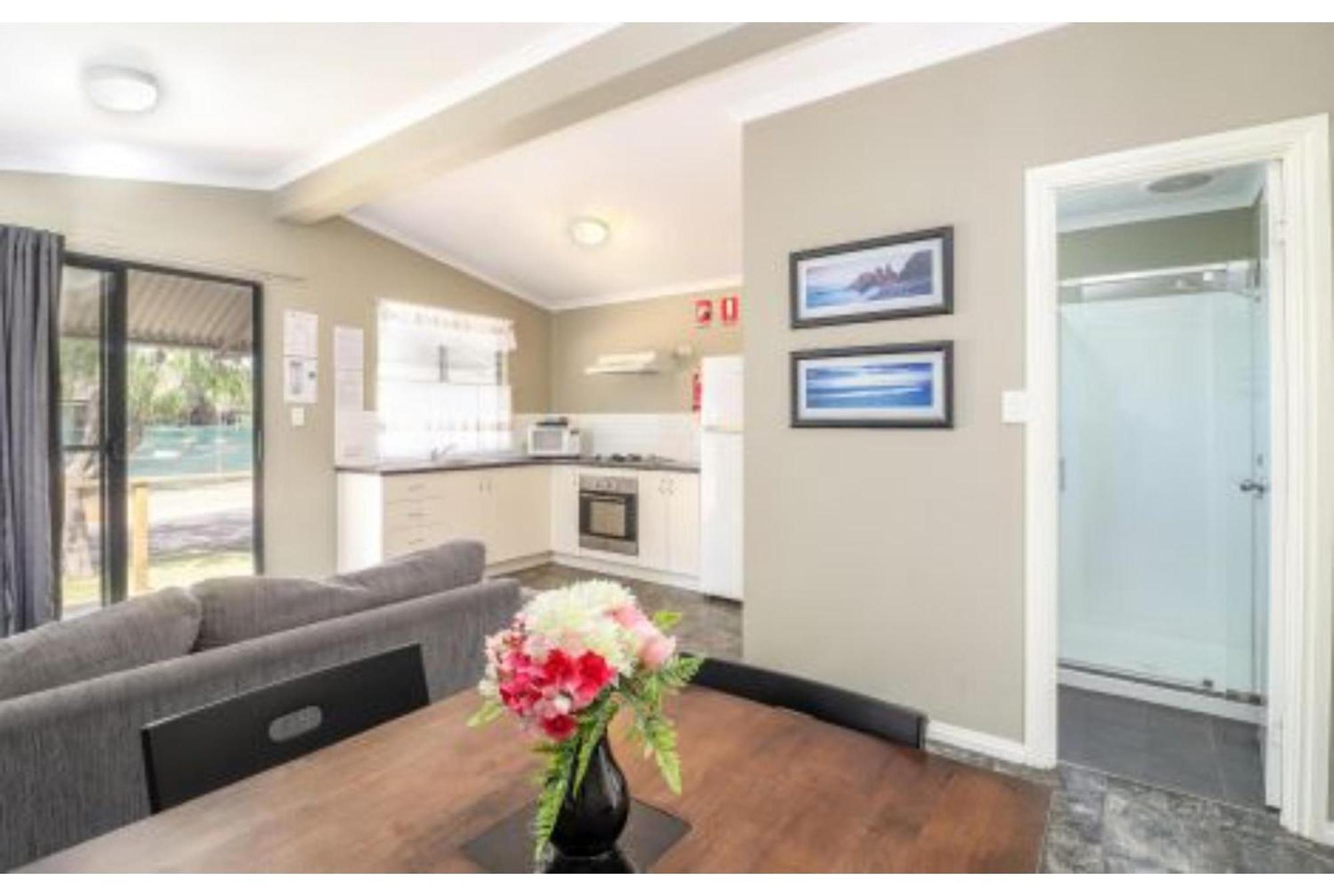 Discovery Parks - Busselton Room photo