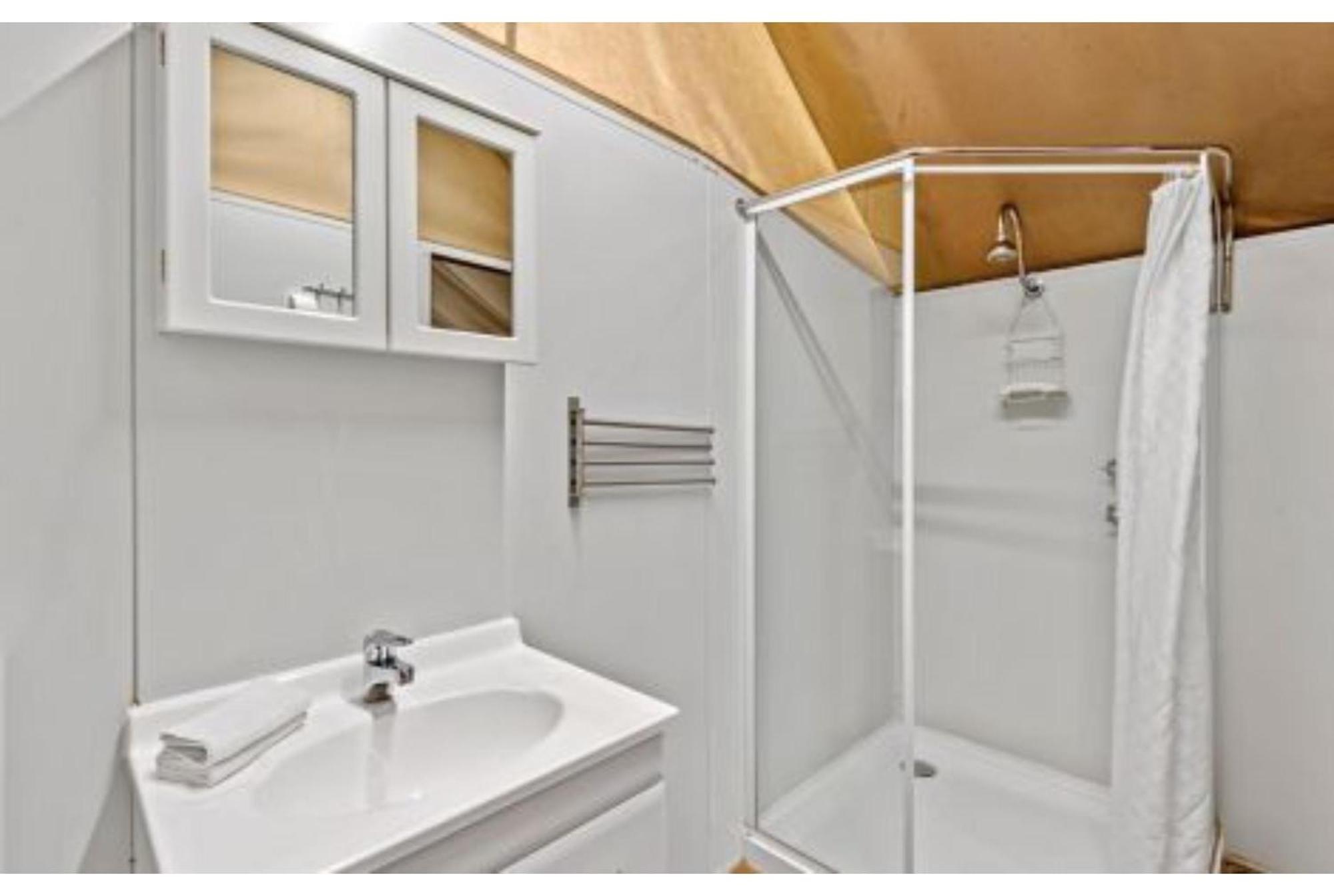 Discovery Parks - Busselton Room photo